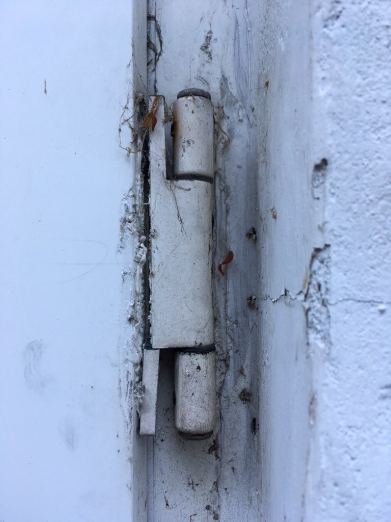 broken upvc door hinge 3 DWLG