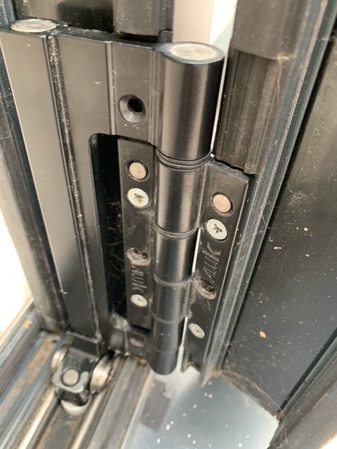 bifold door repair Raynes Park SW20